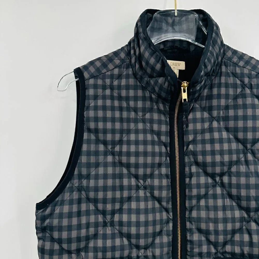 J. Crew Size Medium Black & Gray Plaid Quilted Puffer Vest Zip Up - Picture 4 of 7